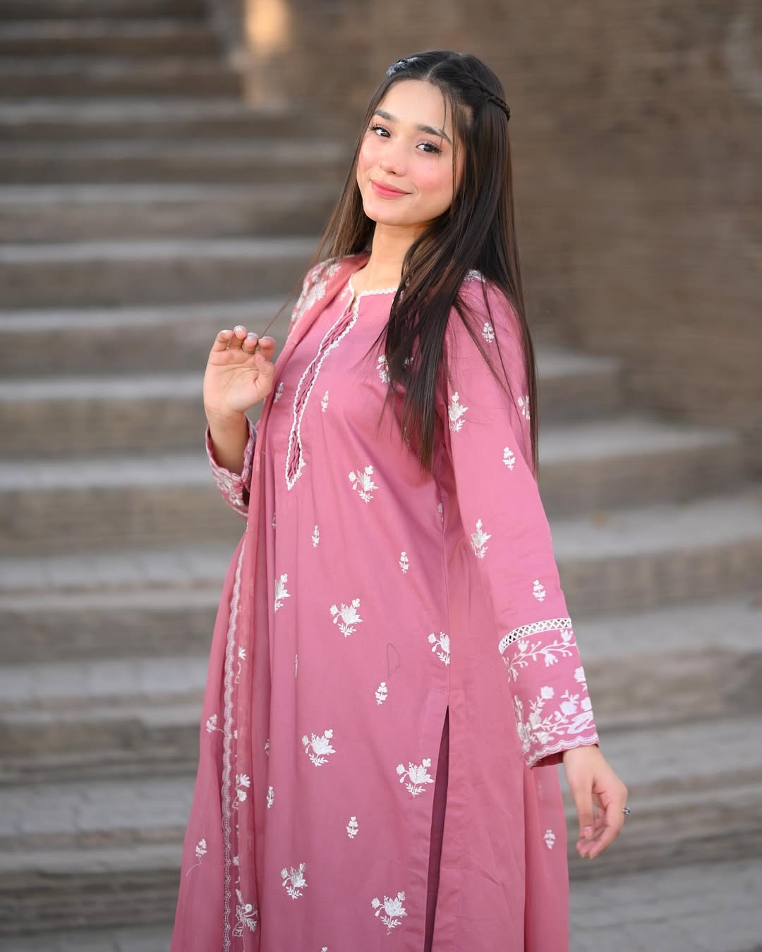 Tabassum 3pc ARRIVAL (PURE LAWN)