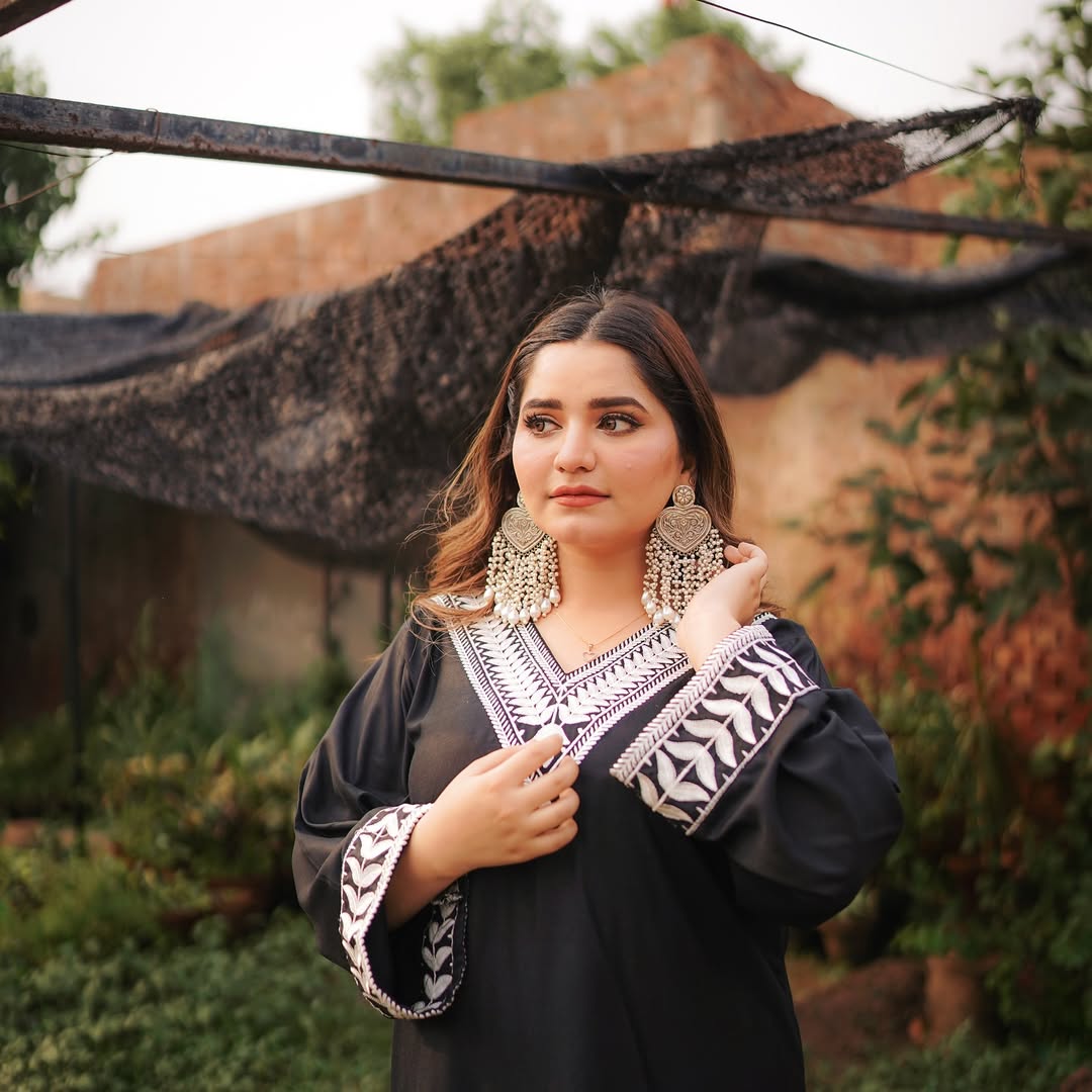 TABASSUM EMB LONG LENGHT