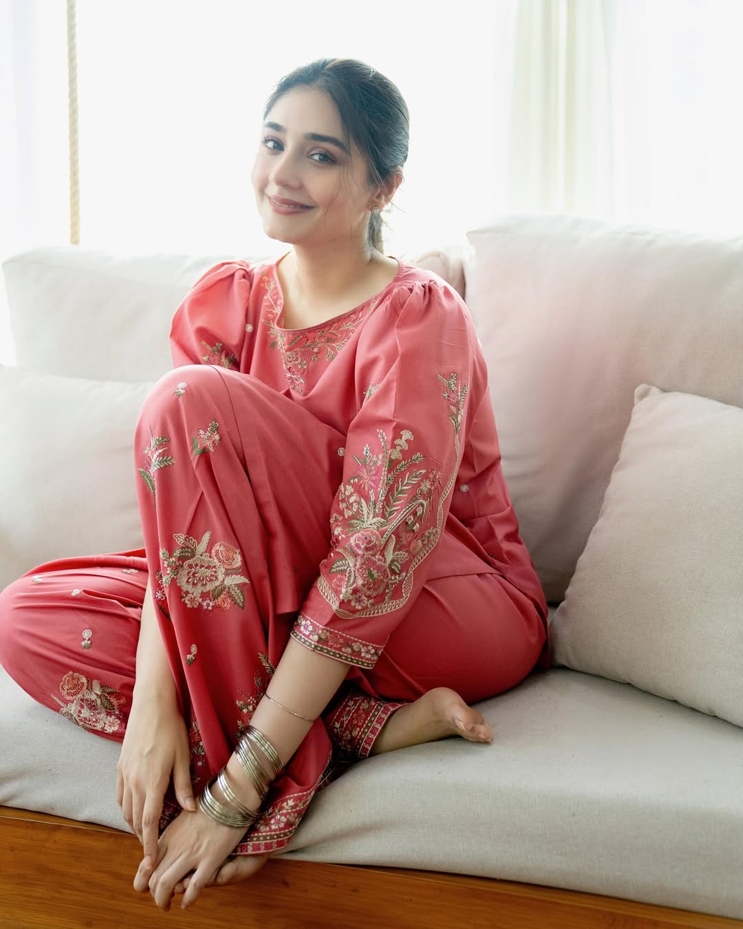 Tabassum Emb Farshi