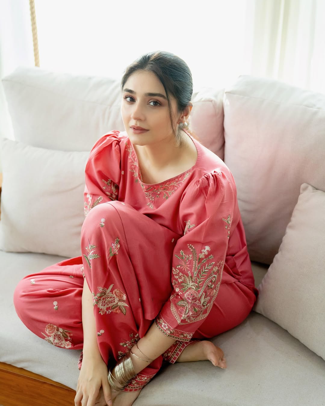 Tabassum Emb Farshi