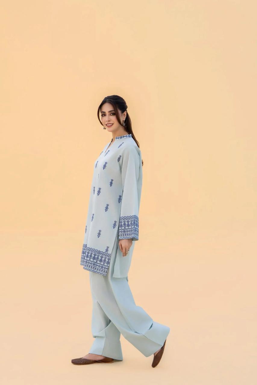 Tabassum Lawn 2pc (Farshi Shalwar)