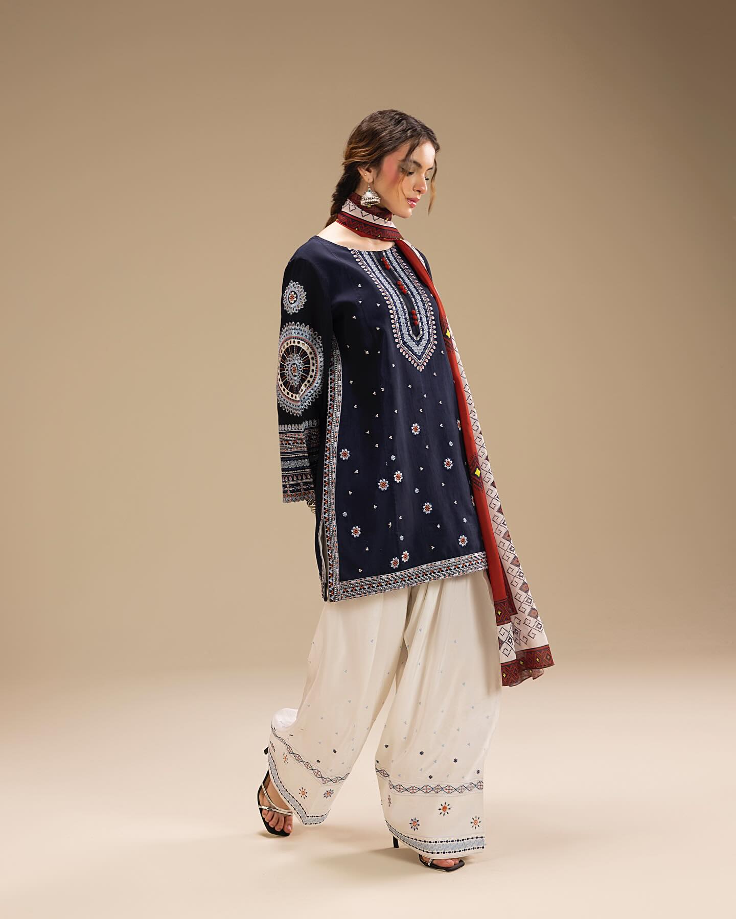 LEERAY EMBROIDERY 3PC