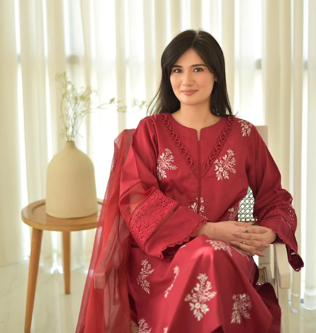 Tabassum Emb Lawn 3pc